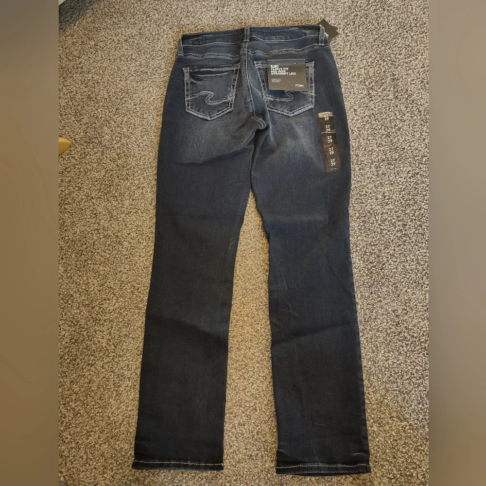 Silver Jeans Co. Suki Curvy Fit Mid Rise Jeans - Picture 4 of 14